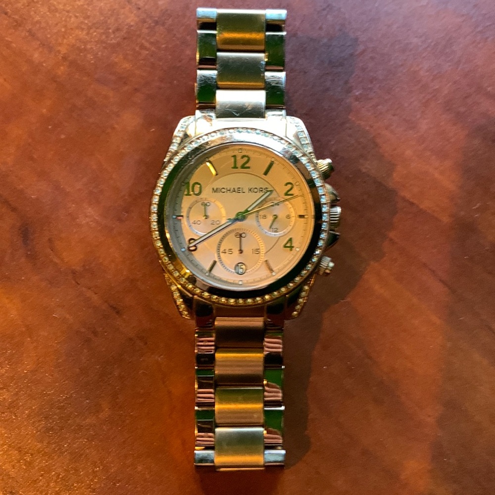 Micheal Kors BLAIR Rose-Gold Glitz chronograph oversized watch. MK5263